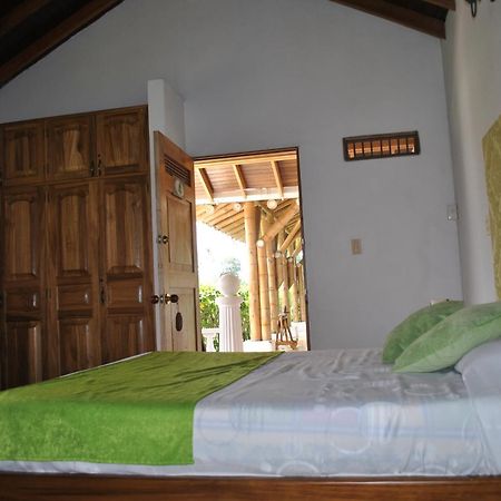מונטנגרו Hotel La Coqueta מראה חיצוני תמונה