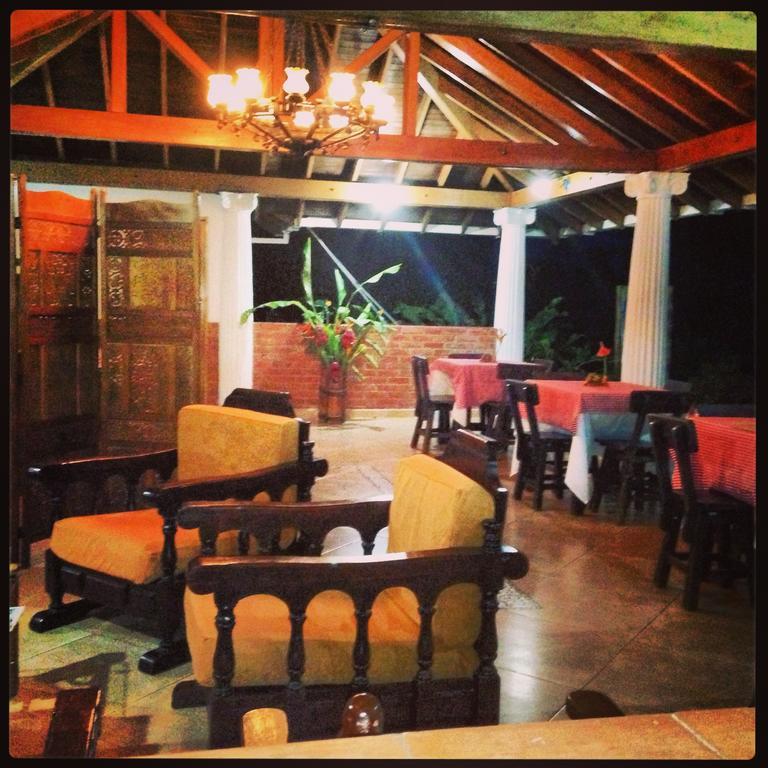 מונטנגרו Hotel La Coqueta מראה חיצוני תמונה