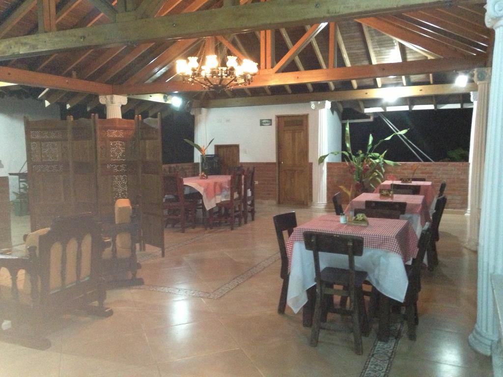 מונטנגרו Hotel La Coqueta מראה חיצוני תמונה